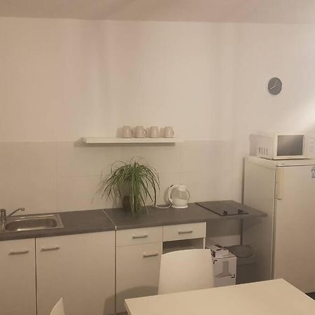 Petite Maison Au Calme Apartment Macey  Bagian luar foto
