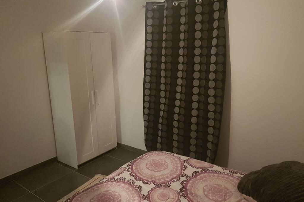 Petite Maison Au Calme Apartment Macey  Bagian luar foto