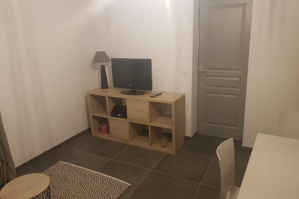 Petite Maison Au Calme Apartment Macey  Bagian luar foto